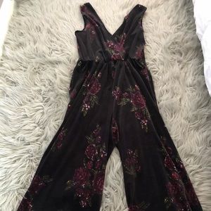 Velvet floral capris romper